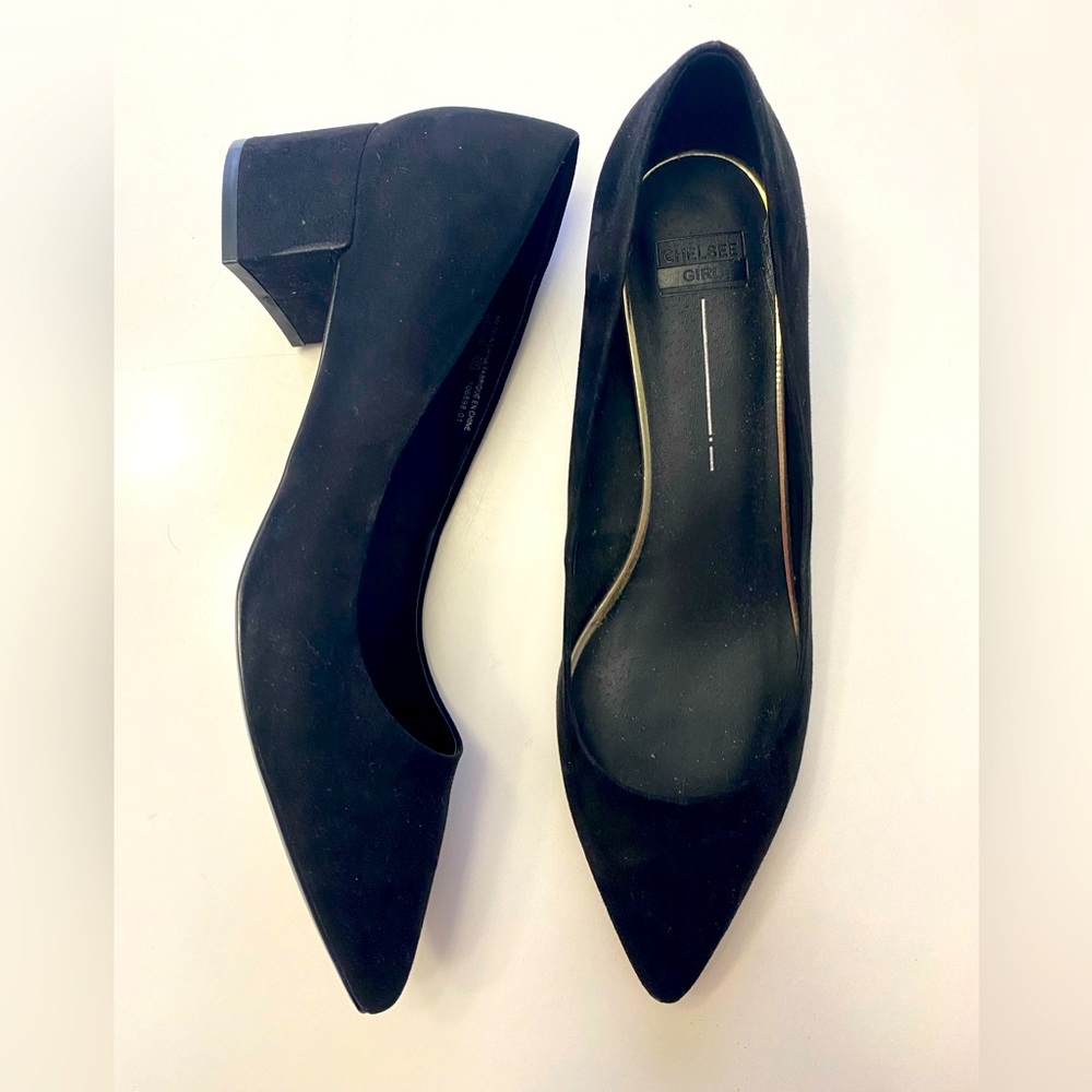 Like new - women’s flats - black